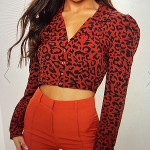 Pretty Little Thing Rust Leopard Print Contrast Sleeve Crop Blouse
